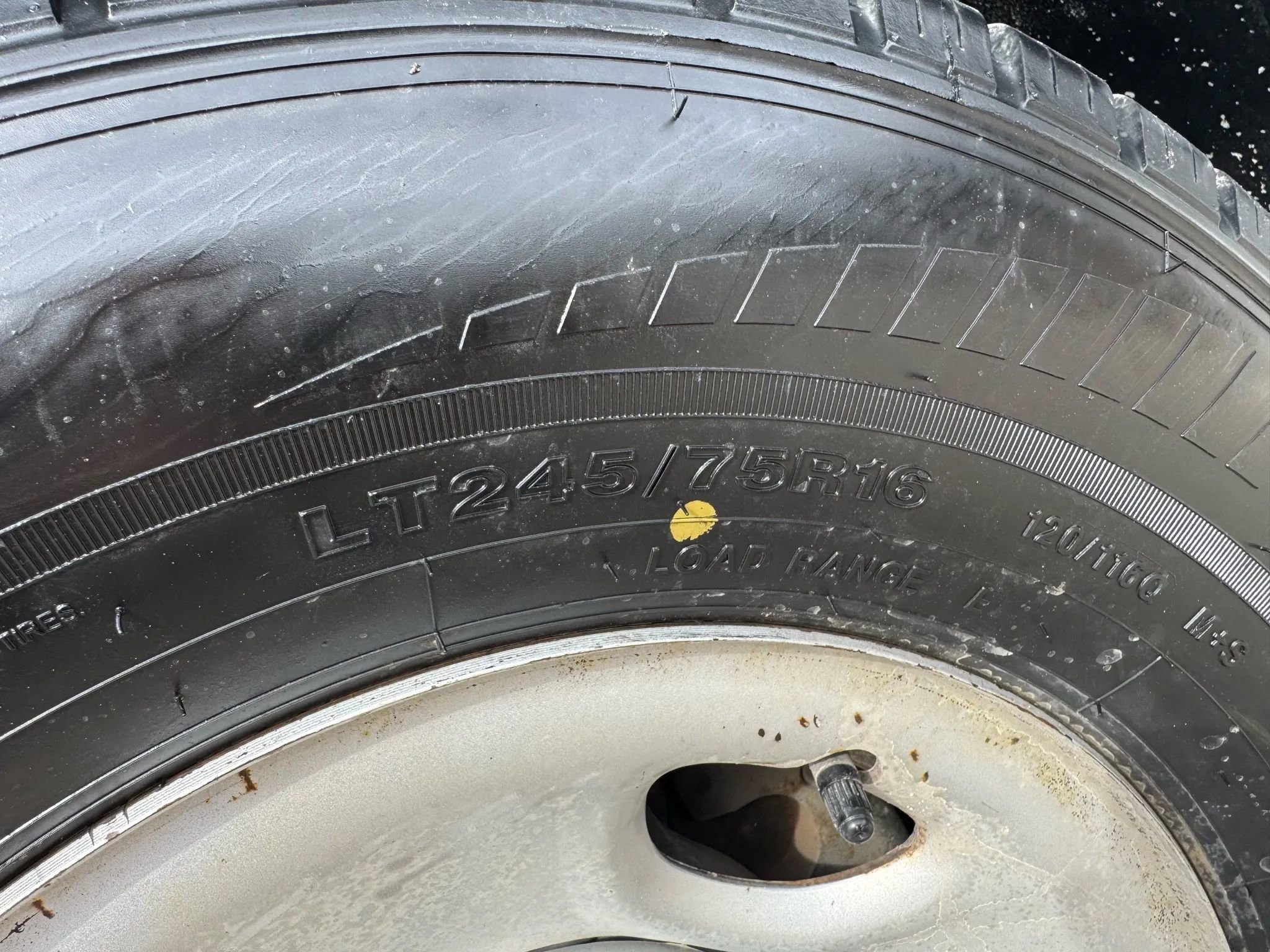 Used 2017 Chevrolet Express 2500 LS image 18