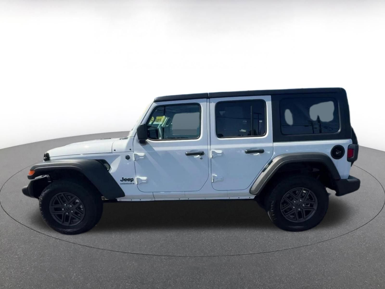 Used 2025 Jeep Wrangler Sport S AWD/4WD image 9