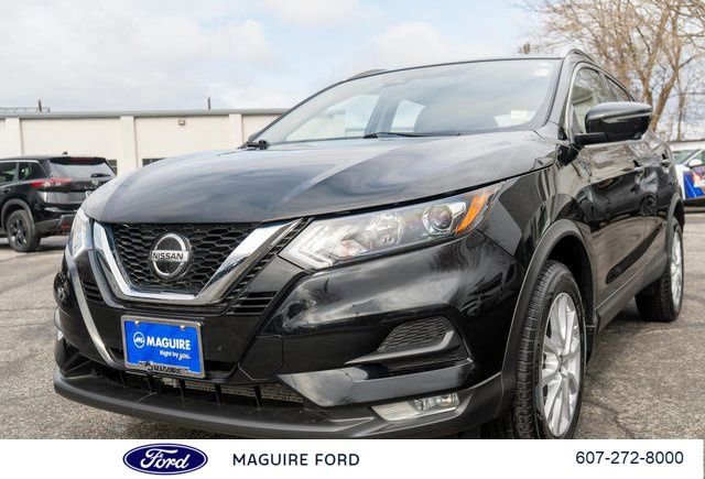 Used 2022 Nissan Rogue Sport SV w/ Technology Package AWD/4WD image 2