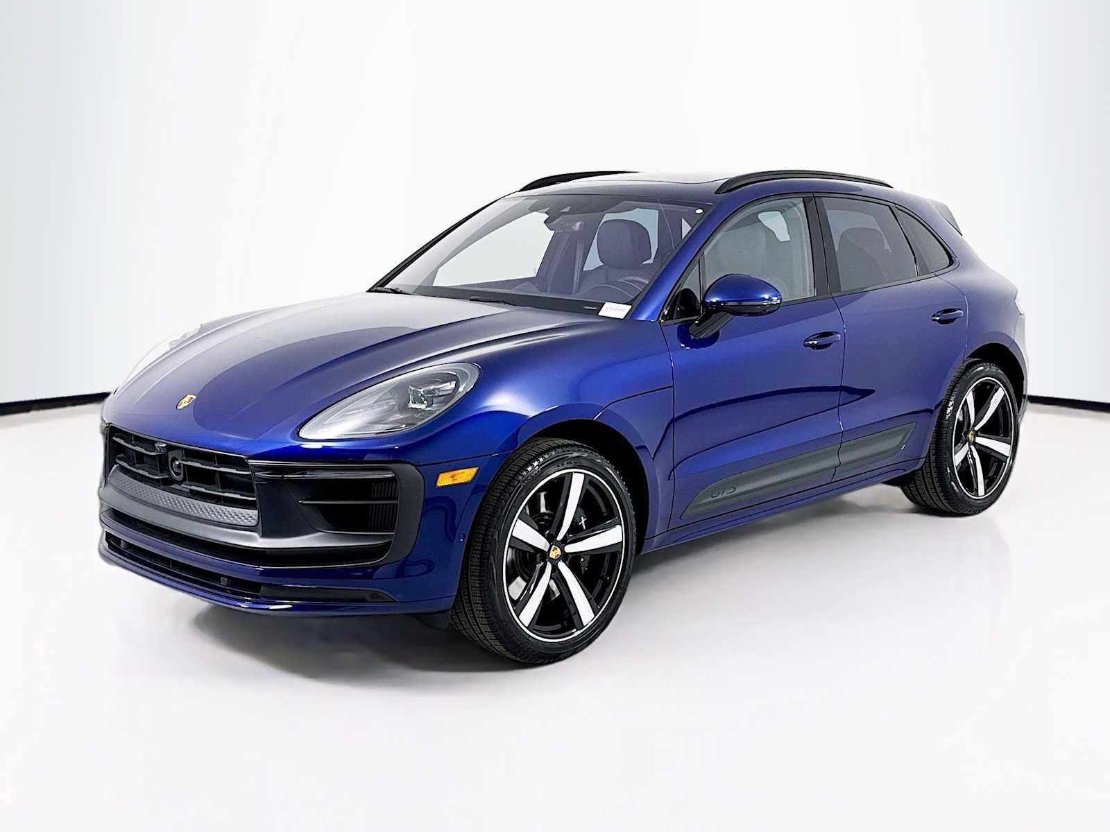 Certified 2025 Porsche Macan GTS image 1