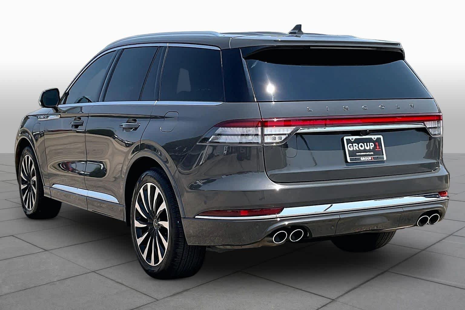 Used 2020 Lincoln Aviator Black Label Grand Touring w/ Class IV Trailer Tow Package AWD/4WD image 11