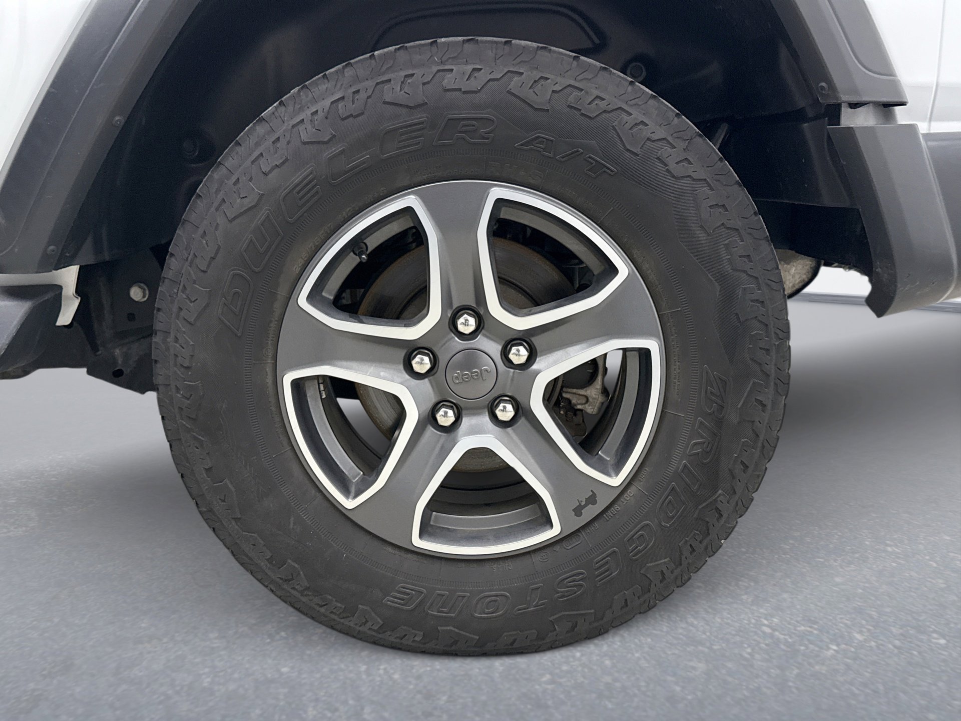 Used 2020 Jeep Wrangler Sport image 19