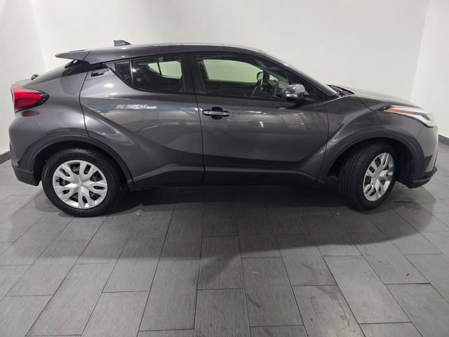 Used 2021 Toyota C-HR LE FWD image 6