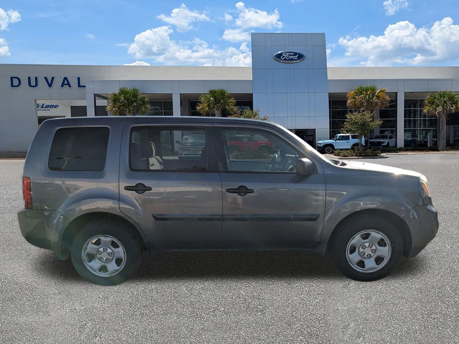 Used 2015 Honda Pilot LX image 3