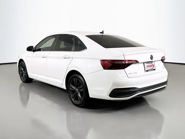 Used 2024 Volkswagen Jetta SE FWD image 17