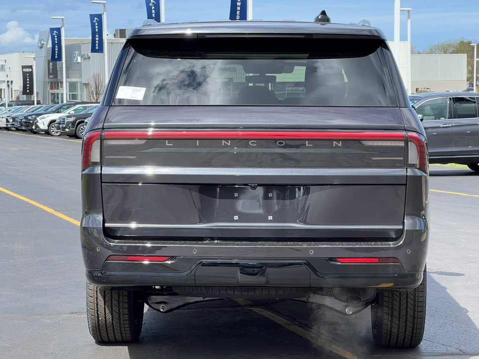New 2026 Lincoln Navigator Reserve AWD/4WD image 42
