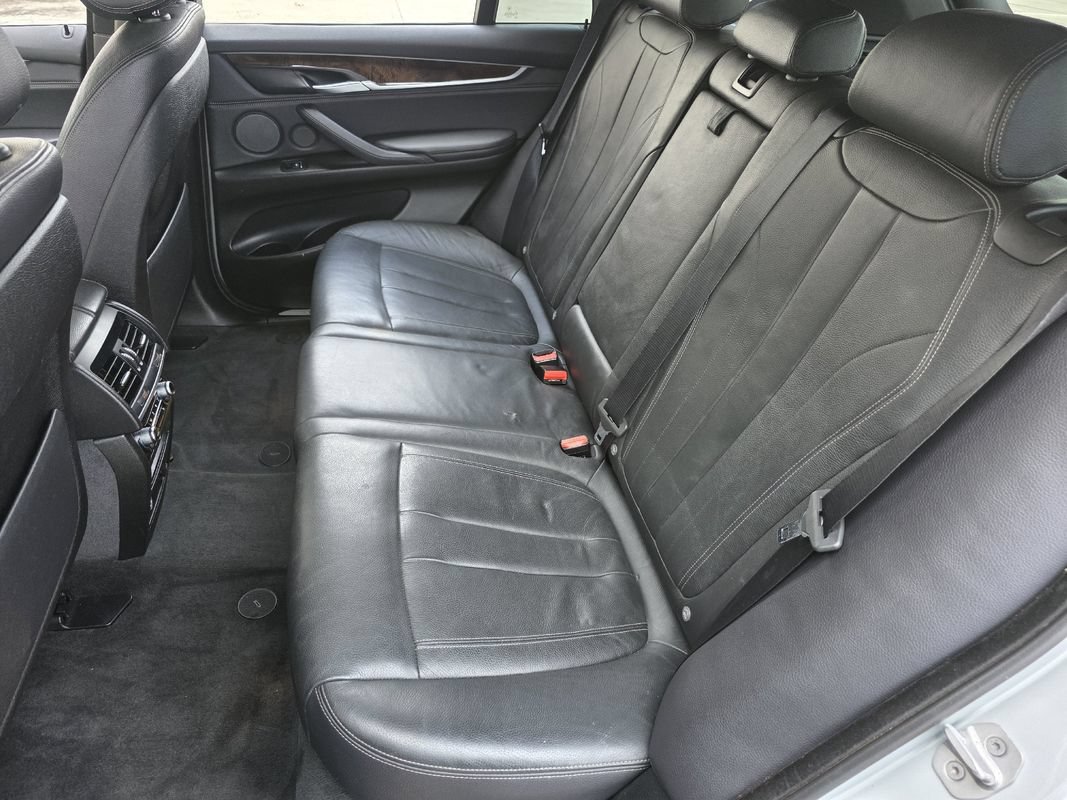 Used 2017 BMW X5 xDrive40e AWD/4WD image 31