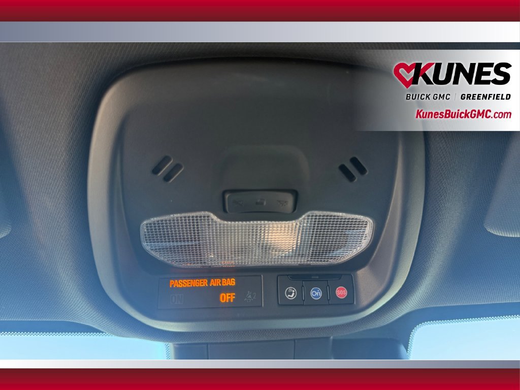 Used 2025 Buick Envista Sport Touring w/ Convenience I Package FWD image 33