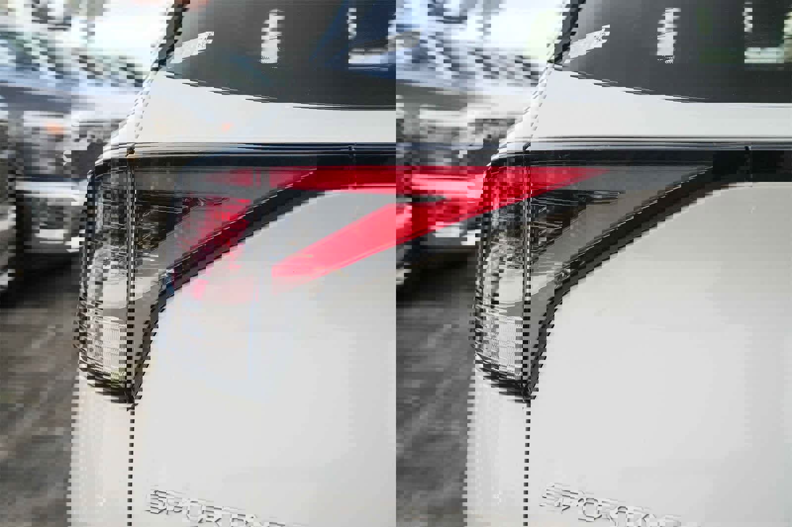 Used 2023 Kia Sportage EX image 7