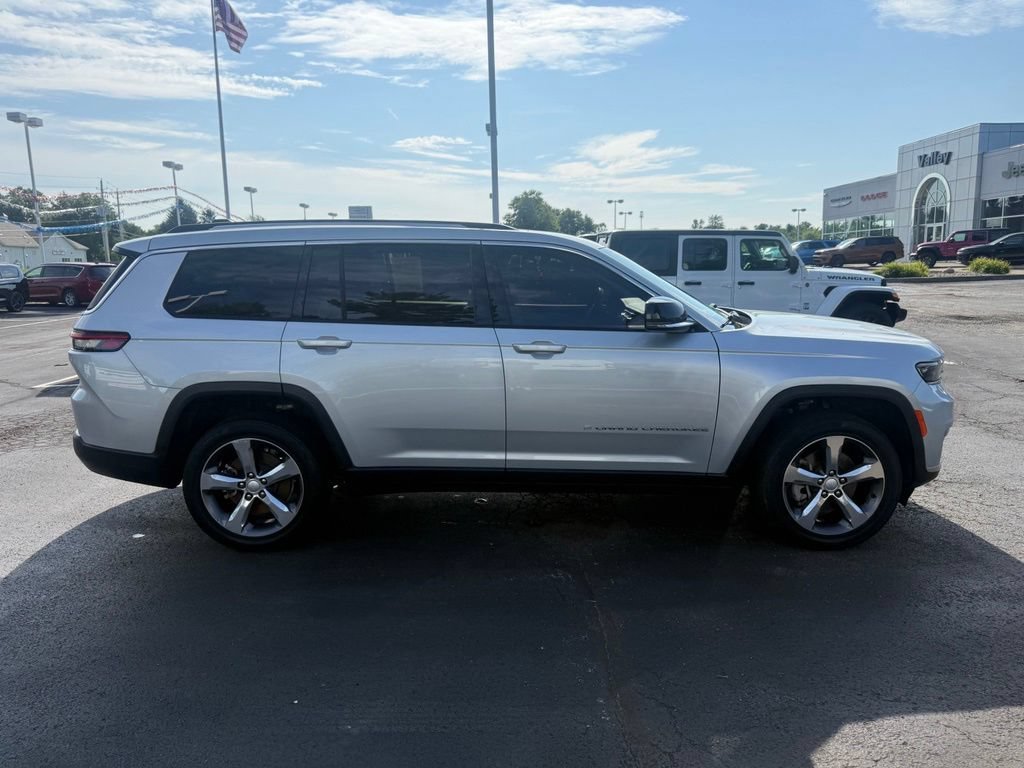 Used 2021 Jeep Grand Cherokee L Limited AWD/4WD image 2