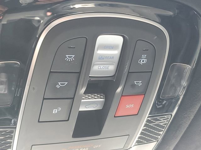 Used 2024 Hyundai Palisade Calligraphy image 32