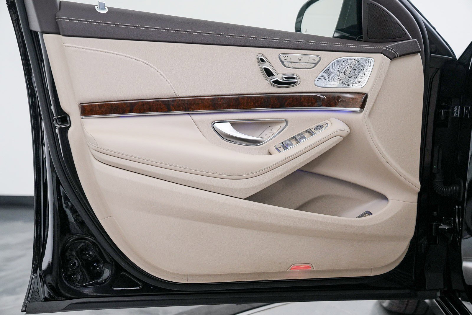 Used 2015 Mercedes-Benz S 550 S-Class S 550 image 26