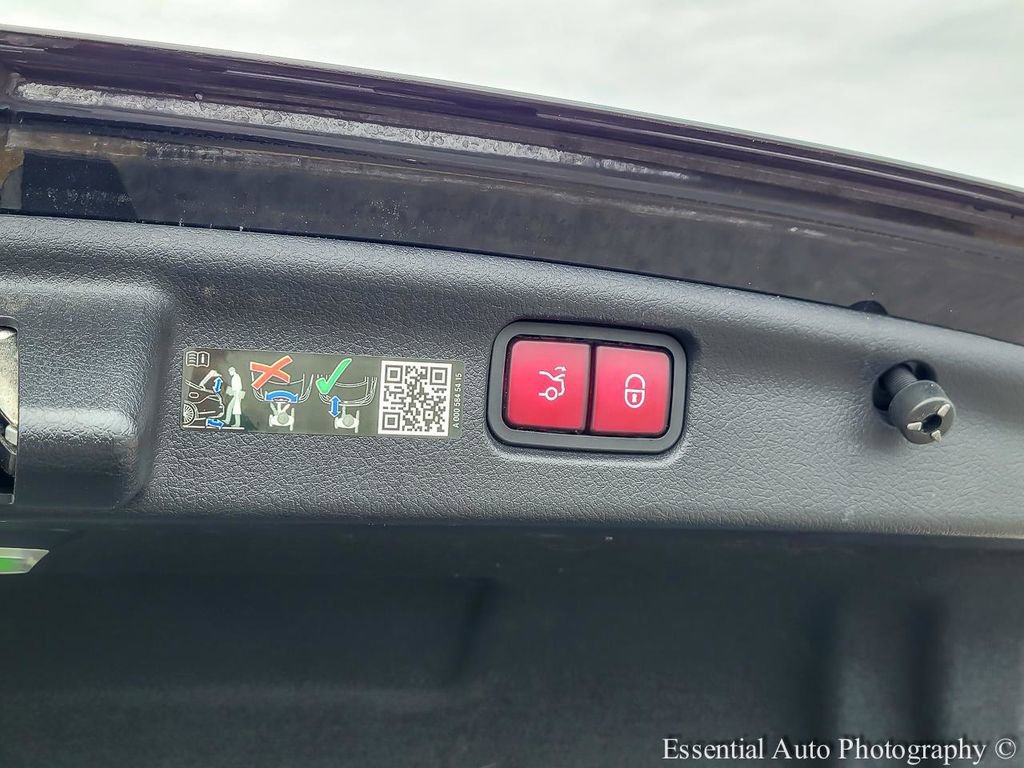 Used 2022 Mercedes-Benz C 300 4MATIC Sedan image 27