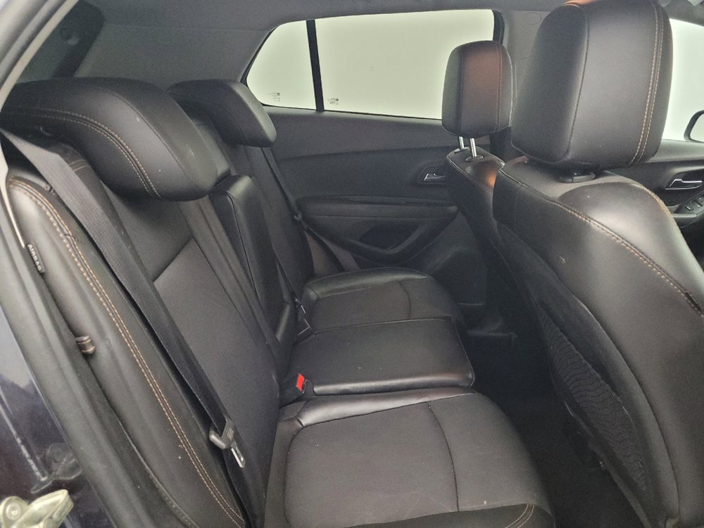 Used 2018 Chevrolet Trax LT w/ LT Convenience Package FWD image 19