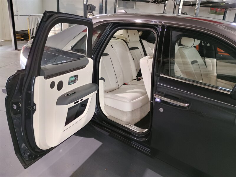 Used 2021 Rolls-Royce Ghost AWD/4WD image 50