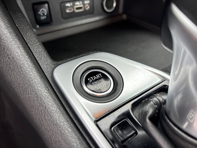 Used 2024 Nissan Sentra SV FWD image 18