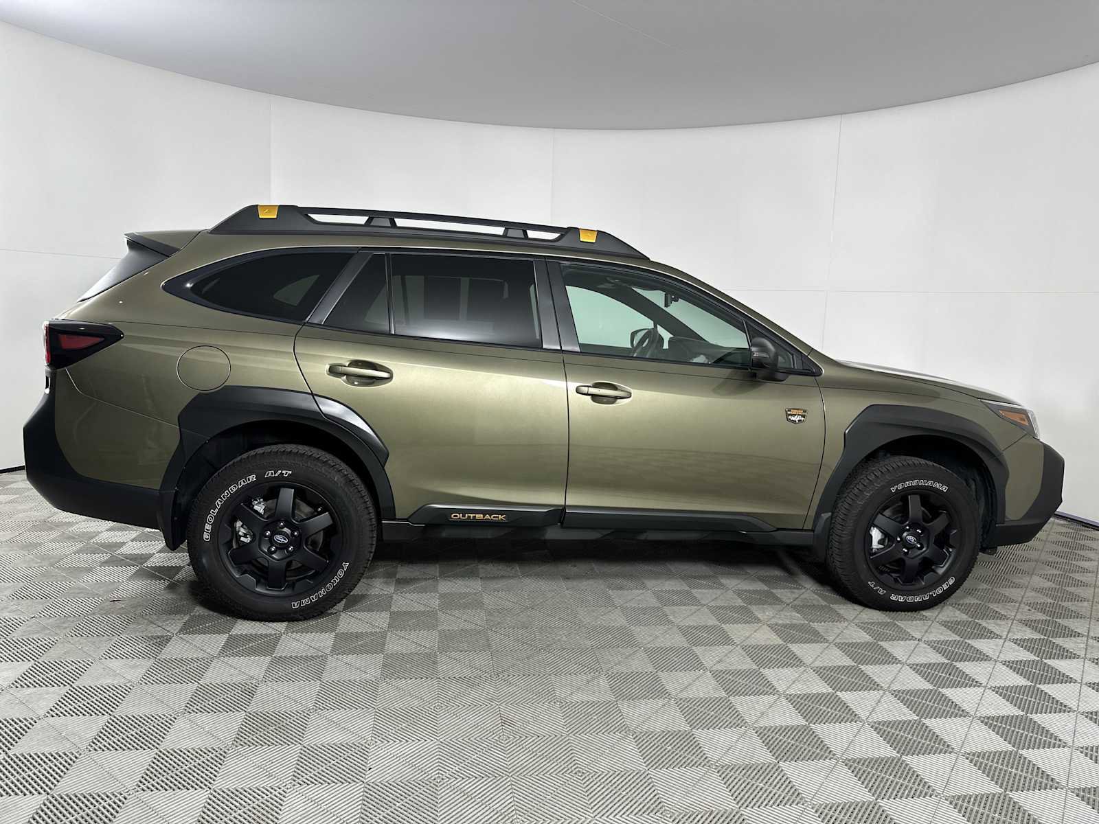 Used 2025 Subaru Outback Wilderness AWD/4WD image 9