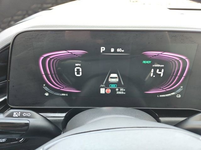 Used 2025 Kia Niro EX image 15