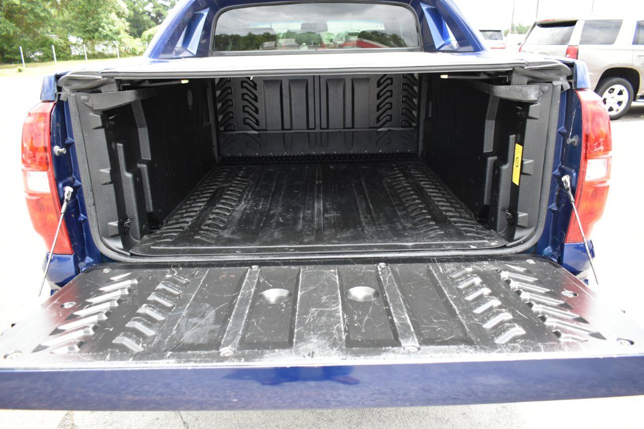 Used 2013 Chevrolet Avalanche LS RWD image 45