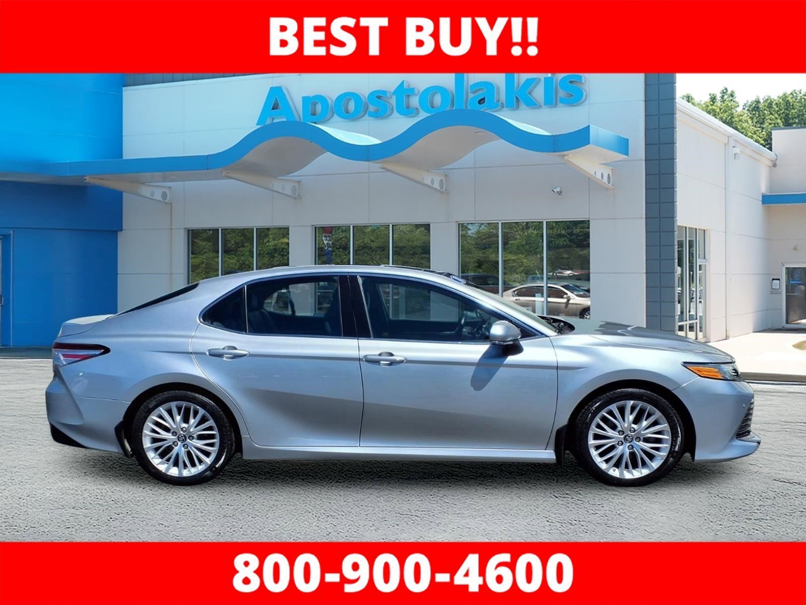 Used 2018 Toyota Camry XLE FWD image 2
