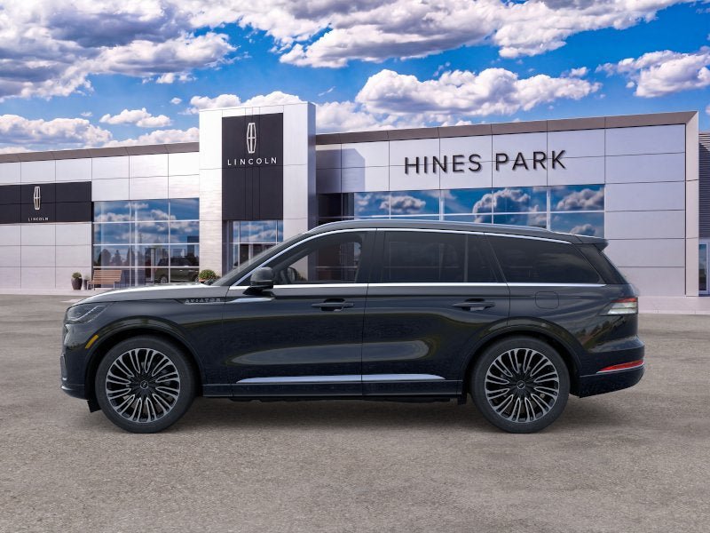 New 2026 Lincoln Aviator Black Label AWD/4WD image 3