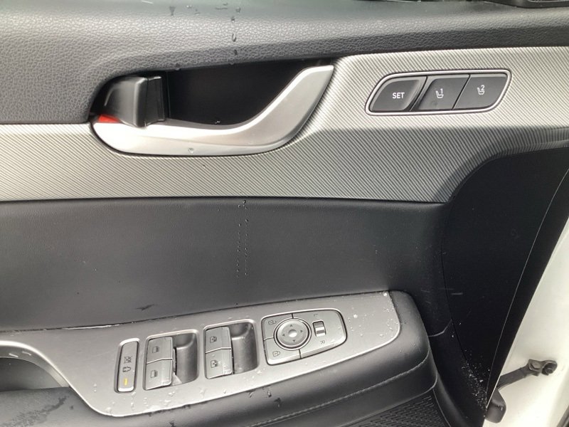 Used 2023 Hyundai Palisade SEL w/ Premium Package image 13