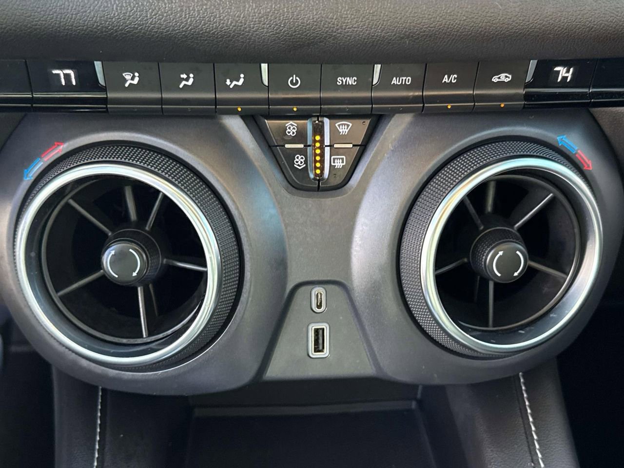 Used 2023 Chevrolet Blazer LT w/ Midnight/Sport Edition image 15