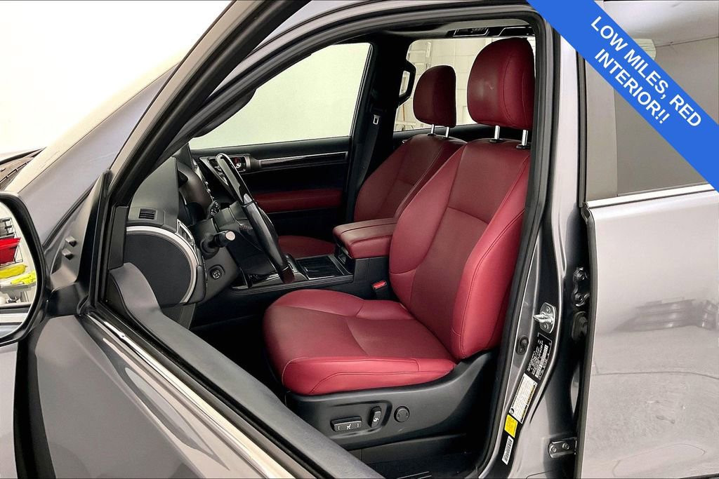 Used 2022 Lexus GX 460 Premium w/ Accessory Package image 34