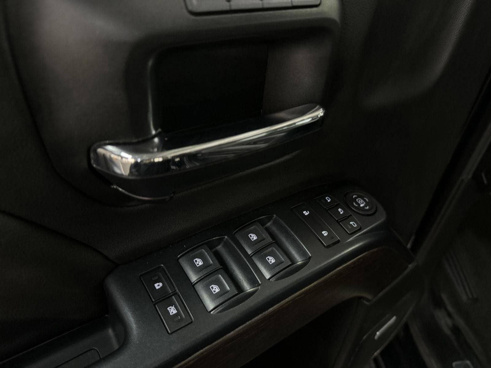 Used 2018 GMC Sierra 2500 Denali w/ Duramax Plus Package image 20