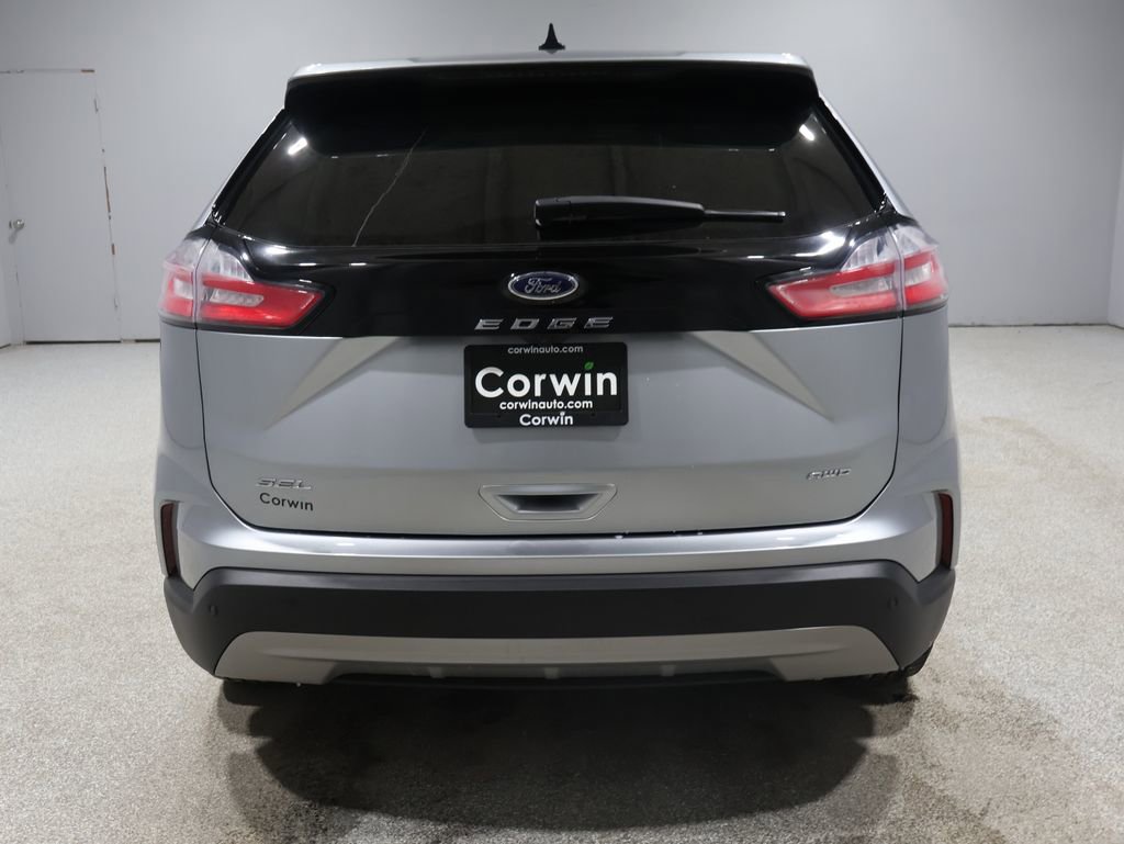 Used 2023 Ford Edge SEL w/ Convenience Package image 3