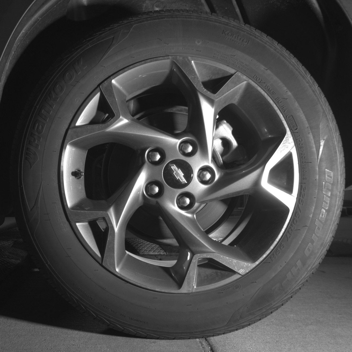 Used 2025 Chevrolet Trax LT FWD image 14