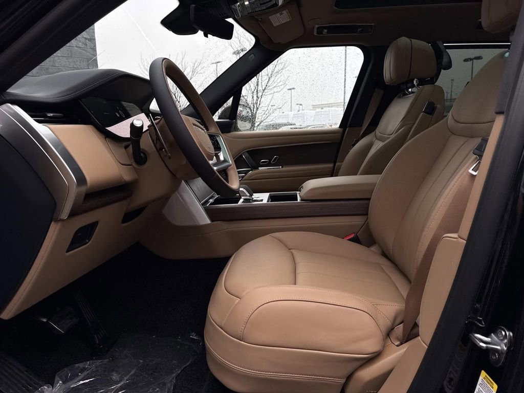 New 2026 Land Rover Range Rover SE image 18