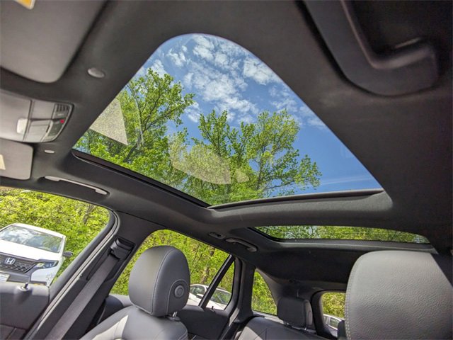 Used 2020 Mercedes-Benz GLC 300 4MATIC image 28