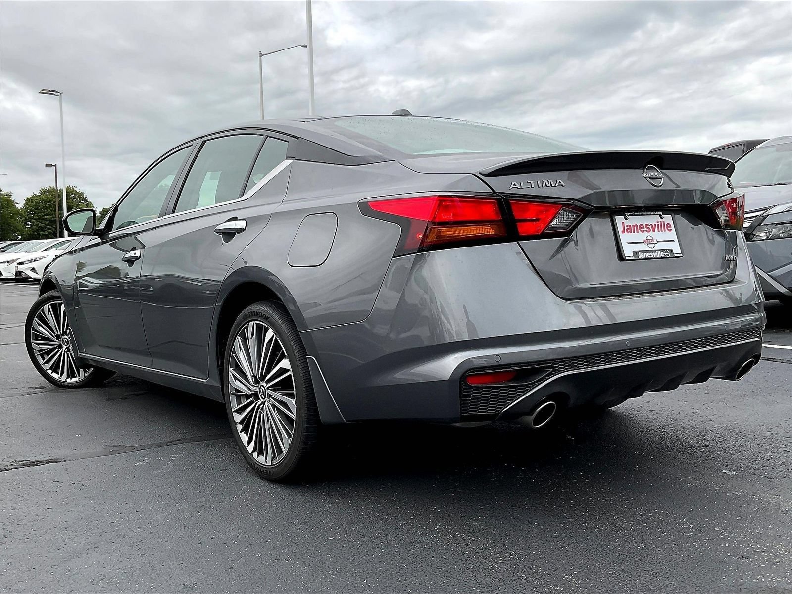 Certified 2025 Nissan Altima 2.5 SL AWD/4WD image 3
