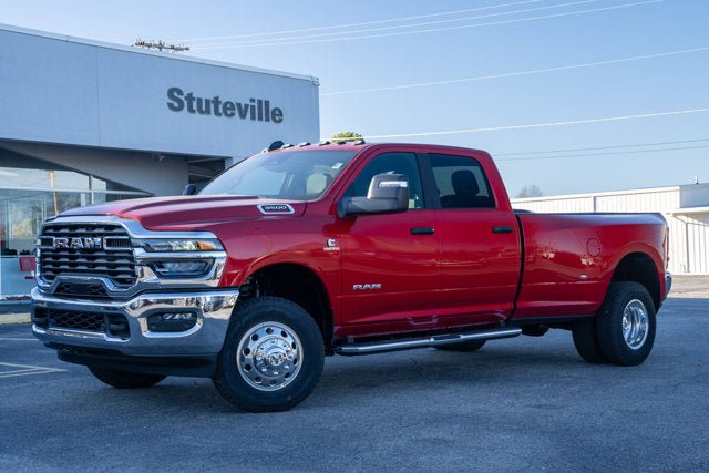 New 2026 RAM 3500 Big Horn AWD/4WD image 1