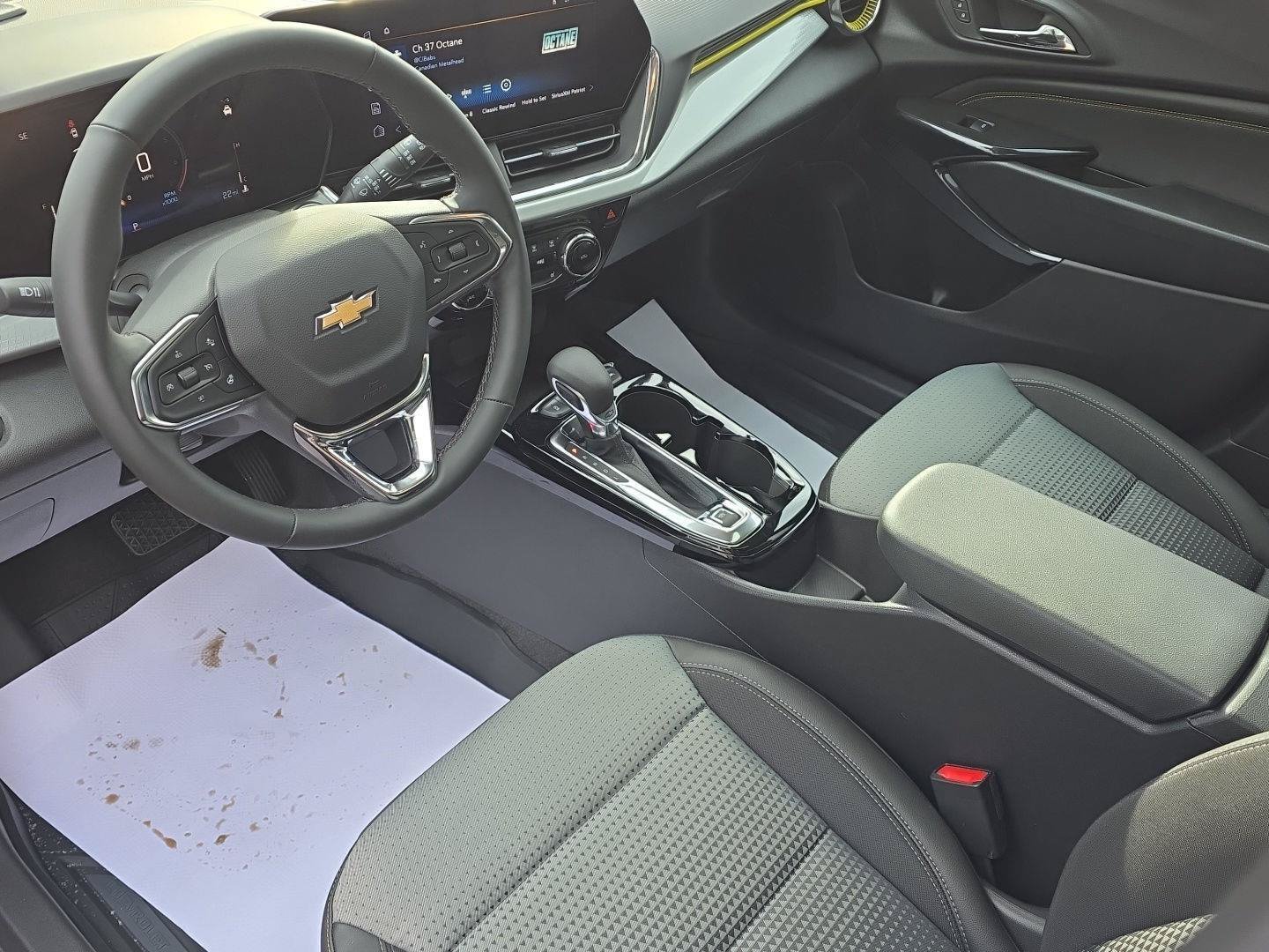 New 2026 Chevrolet Trax LT w/ Sunroof Package FWD image 10