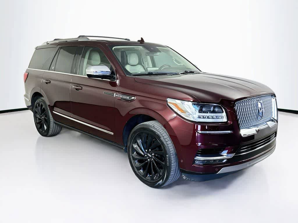 Used 2020 Lincoln Navigator Black Label w/ Cargo Convenience Package AWD/4WD image 24