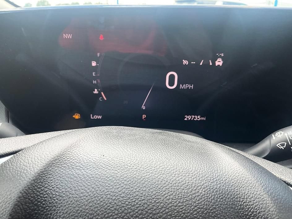 Used 2025 Buick Encore GX Preferred AWD/4WD image 6
