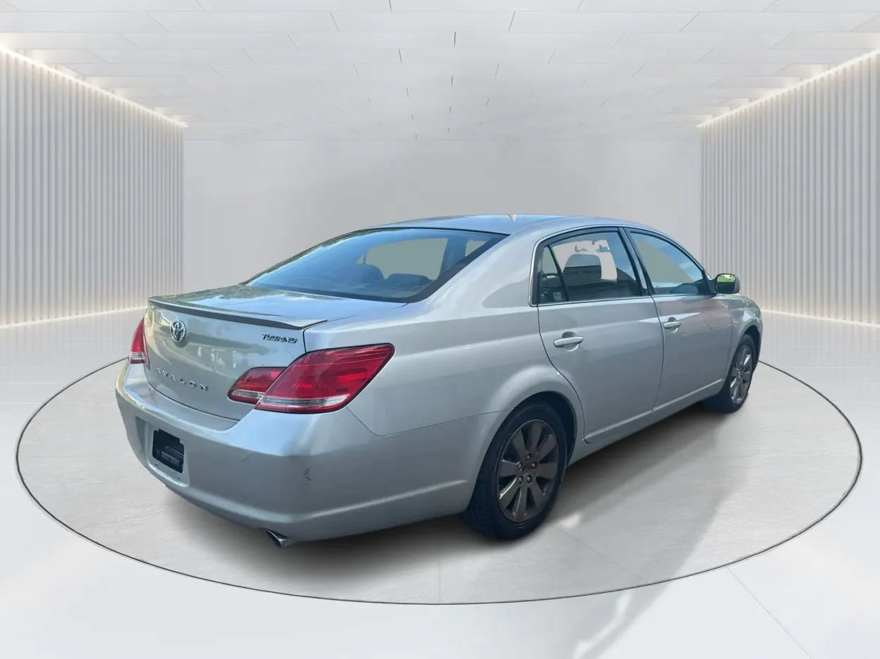 Used 2007 Toyota Avalon Touring FWD image 4
