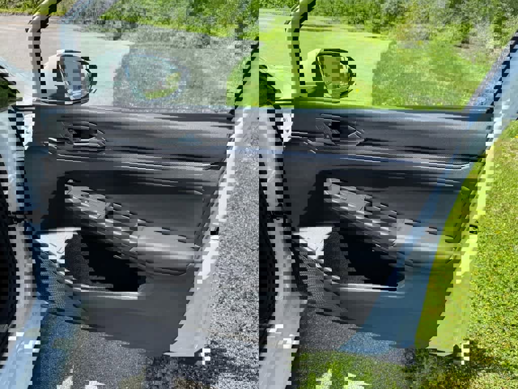 New 2025 Volkswagen GTI SE image 9