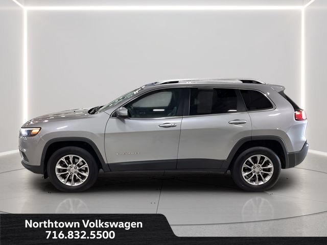 Used 2019 Jeep Cherokee Latitude Plus w/ Comfort/Convenience Group AWD/4WD image 2