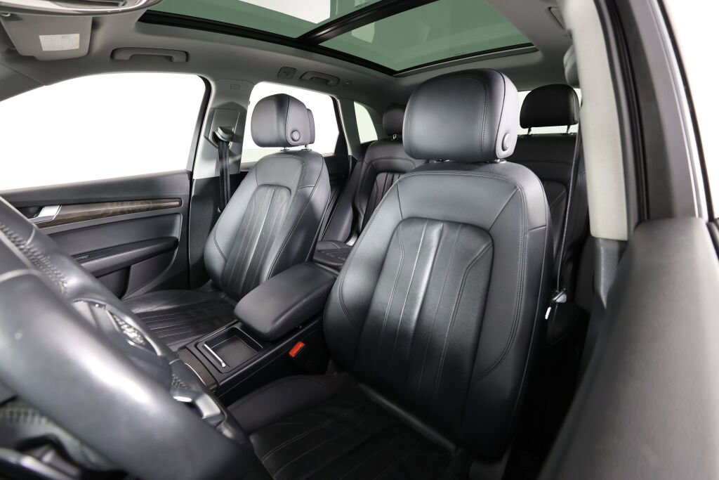Used 2018 Audi Q5 2.0T Premium Plus w/ Premium Plus Package AWD/4WD image 11
