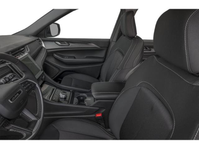 Certified 2025 Jeep Grand Cherokee L Laredo w/ Luxury Tech Group I AWD/4WD image 9