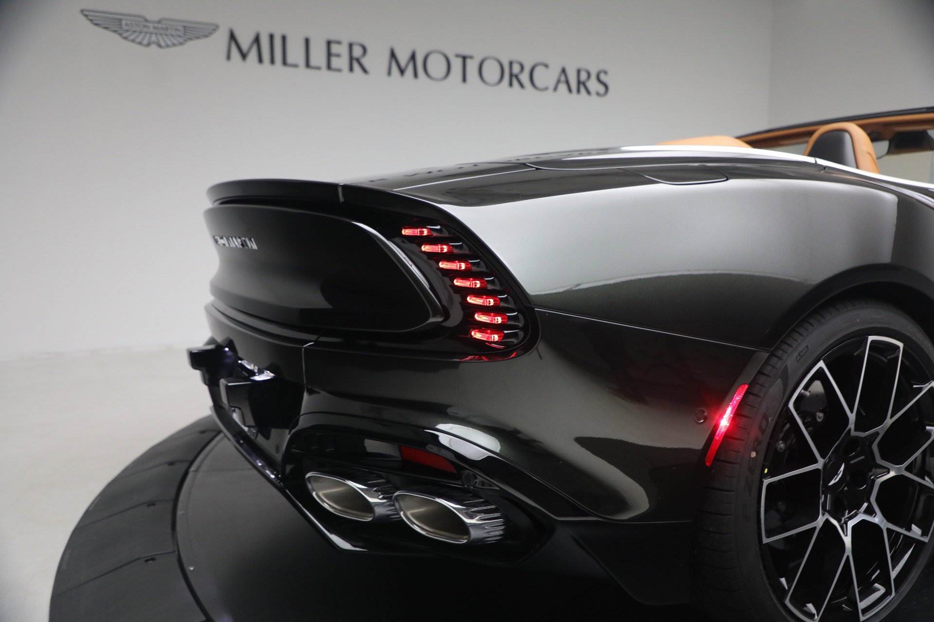 New 2026 Aston Martin Vanquish Volante image 42