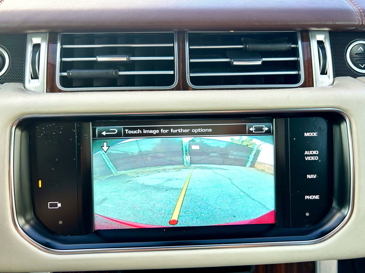 Used 2015 Land Rover Range Rover Autobiography image 25