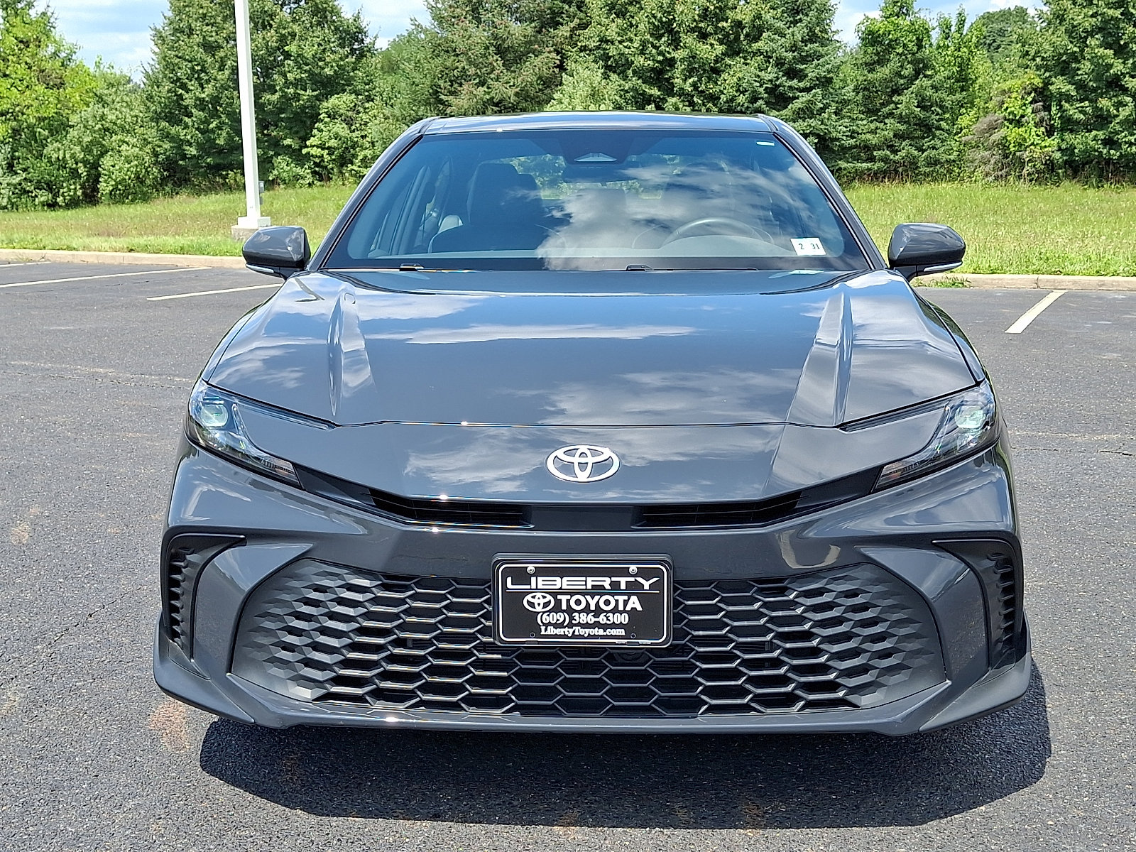 Used 2026 Toyota Camry SE FWD image 2
