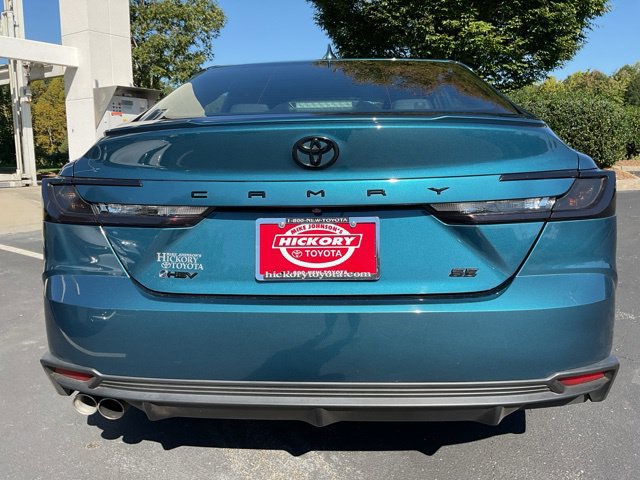 Used 2025 Toyota Camry SE FWD image 9