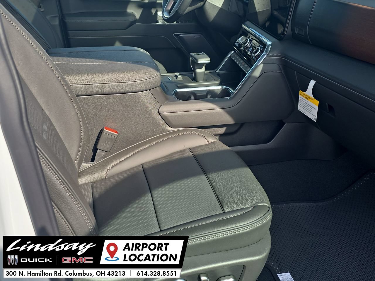New 2026 GMC Sierra 1500 Denali w/ Denali Reserve Package AWD/4WD image 30