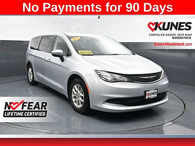 Used 2023 Chrysler Voyager LX FWD image 1