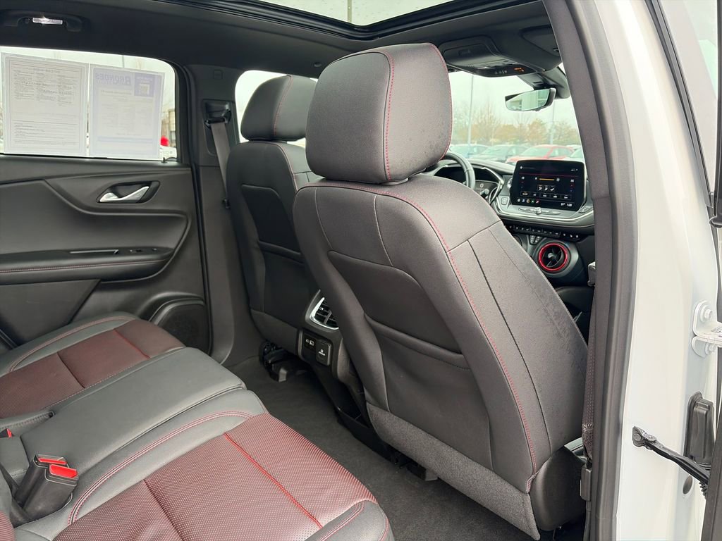 Used 2024 Chevrolet Blazer RS w/ Driver Confidence II Package image 32